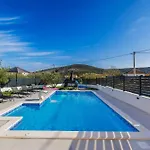 Villa Dal' Mares *