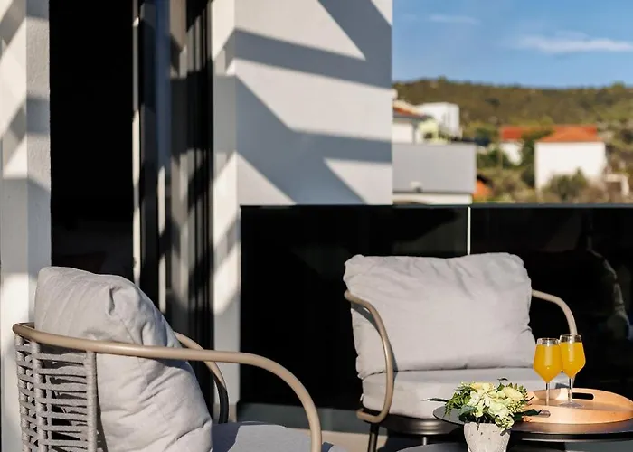 Dal' Mares * Vinišće