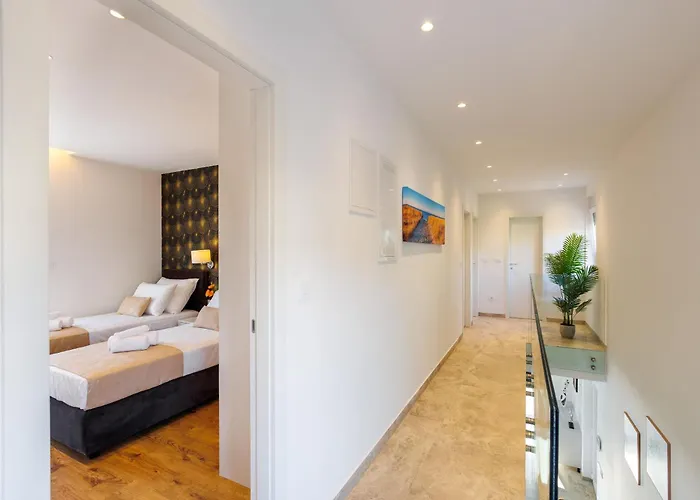 Dal' Mares Vinišće