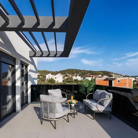 Dal' Mares * Vinišće