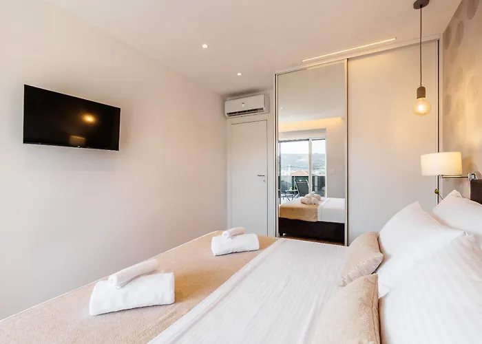 Dal' Mares * Vinišće